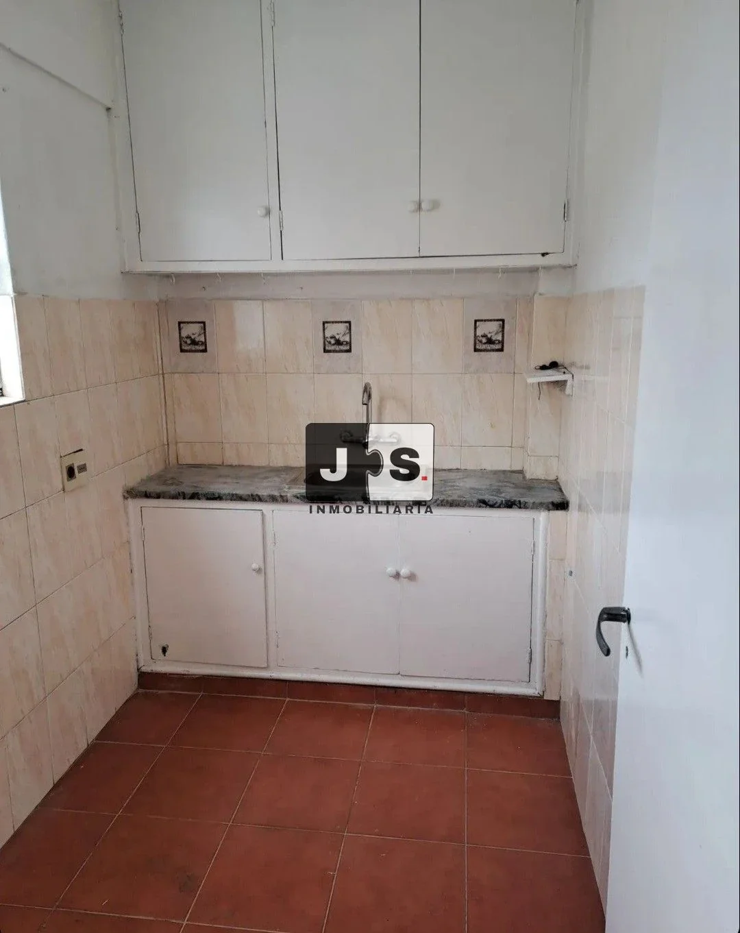 Alquilo apartamento 1 dormitorio Zona Centro - Imagen 2