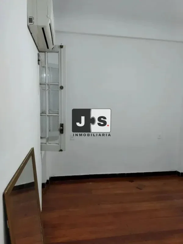 Alquiler un dormitorio en Centro - Imagen 2