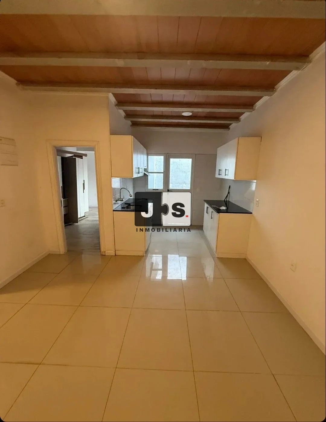 Alquilo apartamento 1 dormitorio c/patio Zona Cordon - Imagen 4
