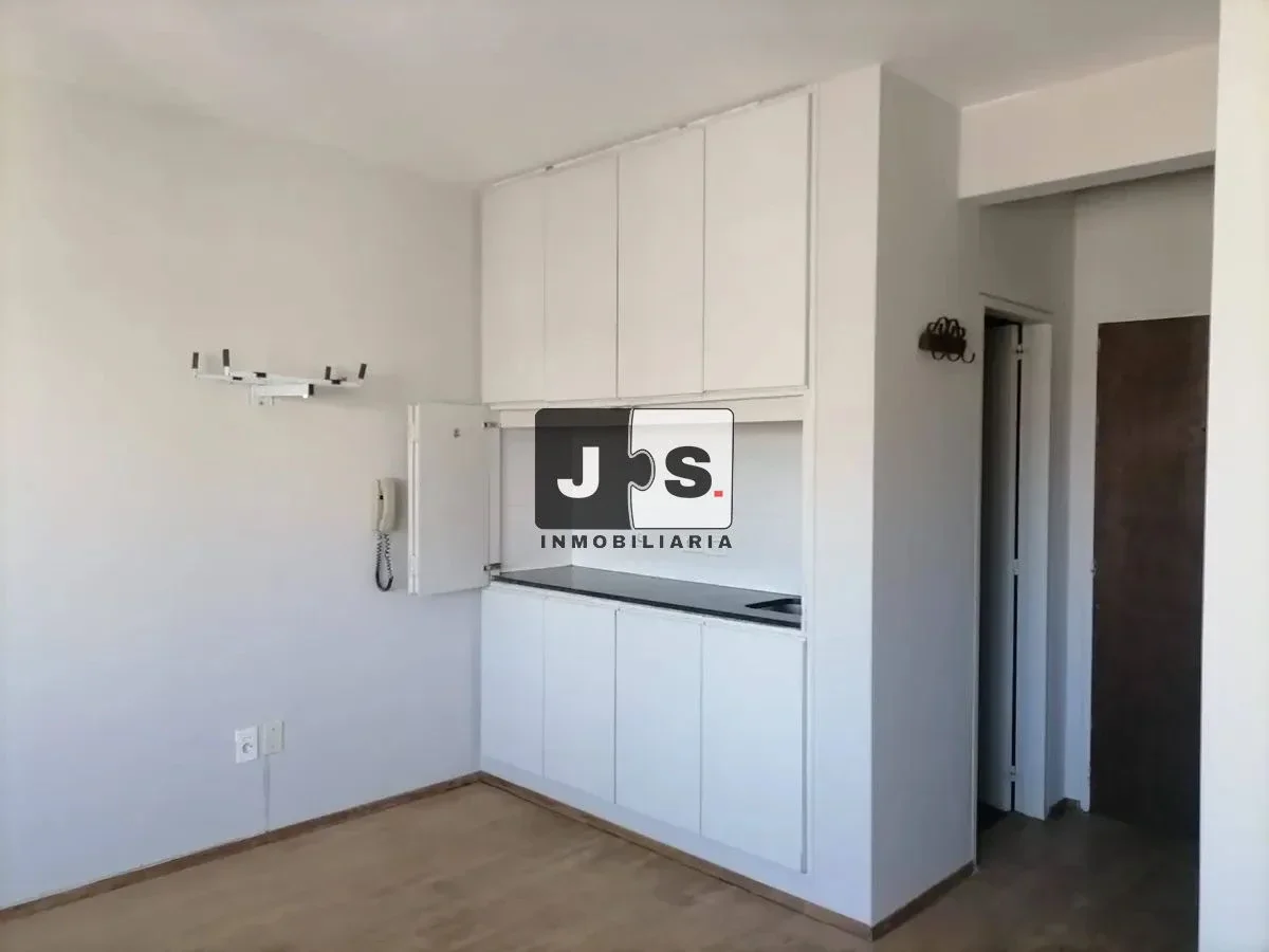 Alquilo Apartamento monoambiente Cordón - Imagen 2