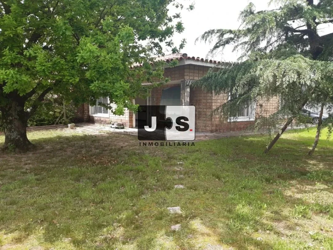 Casa en venta c/ cochera en Solymar de 3 dormitorios - Imagen 2