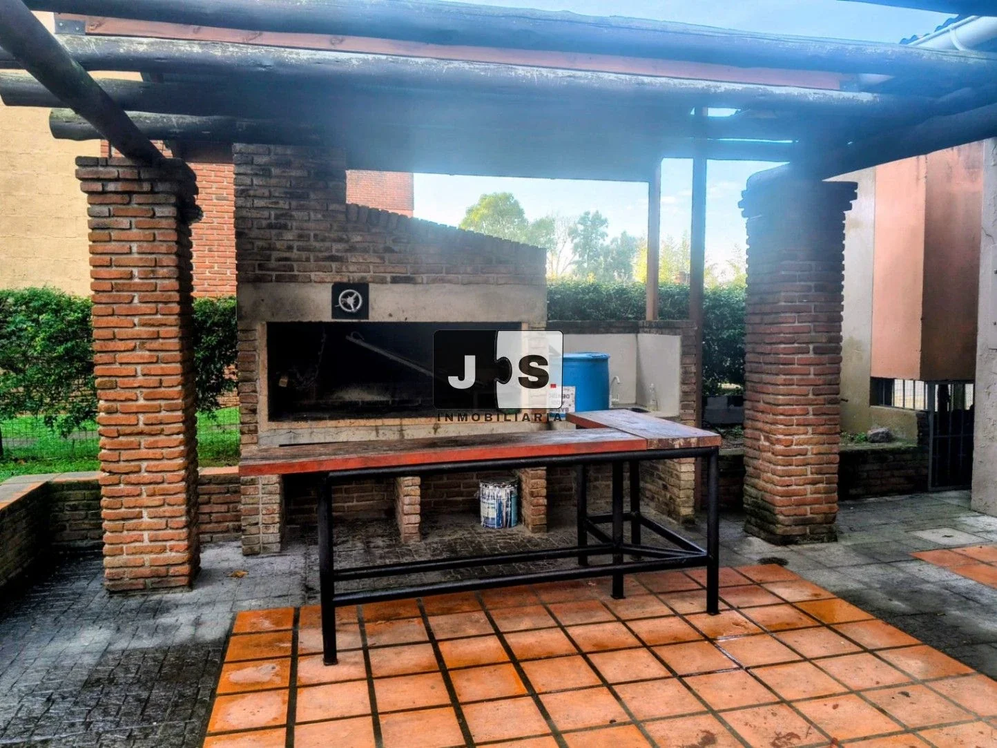 Apartamento en venta c/ cochera en Maroñas - Imagen 1