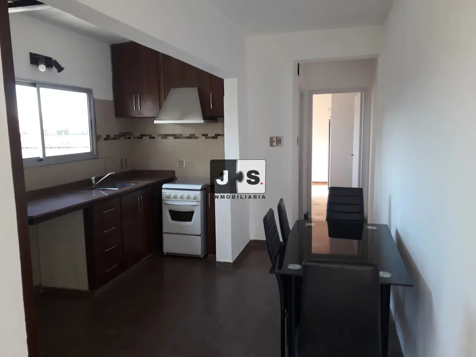 Alquilo apartamento penthouse 1 dormitorio Centro - Imagen 4