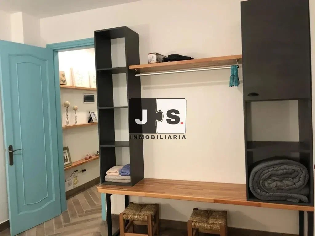 Apartamento en alquiler en Centro - Imagen 2