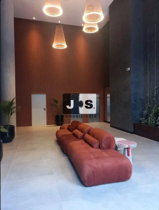 Apartamento en alquiler en Centro - Imagen 2