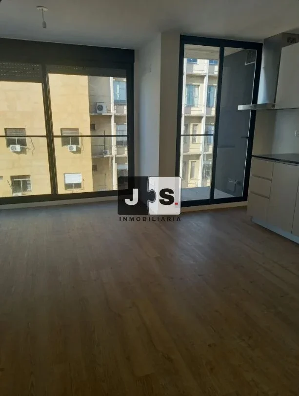 Apartamento en alquiler en Centro - Imagen 3