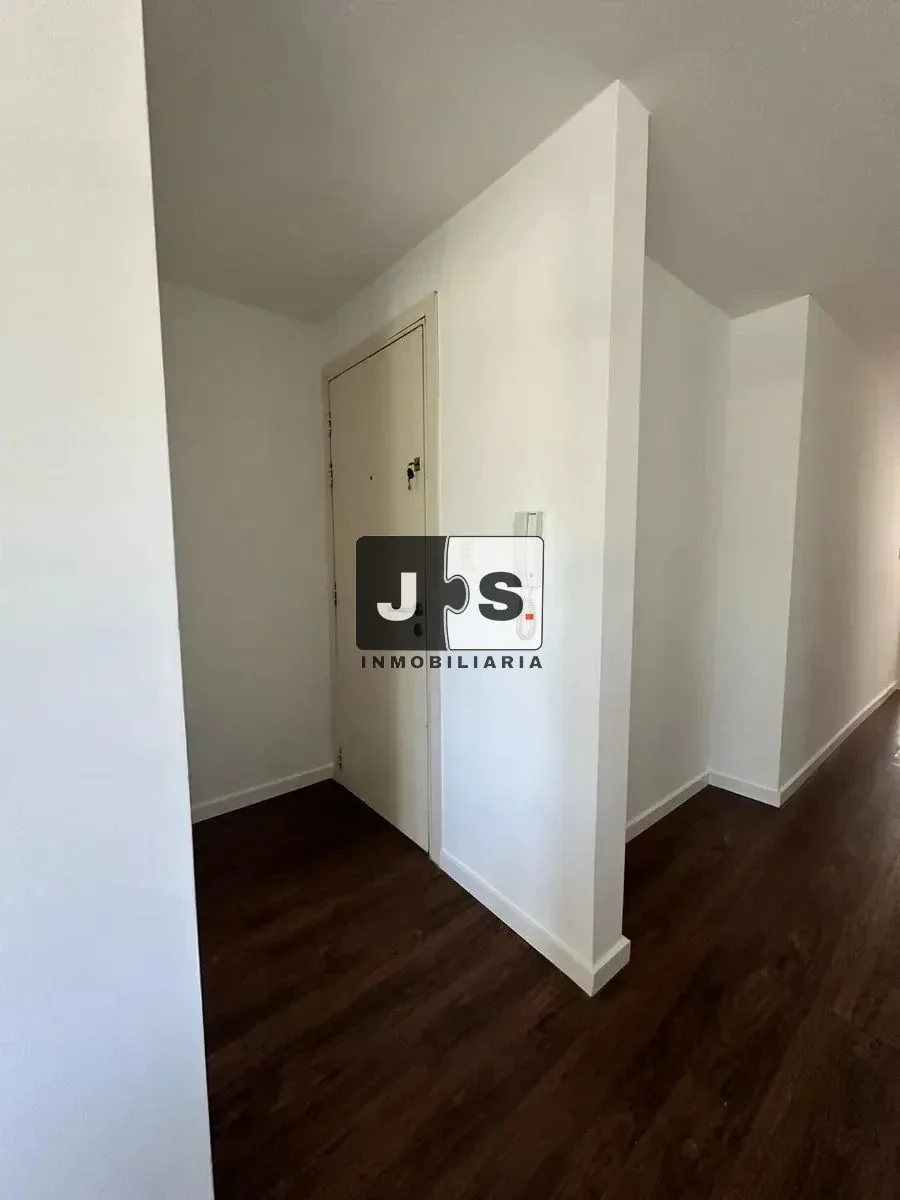 Alquilo Apartamento 2 dormitorios Cordón - Imagen 3