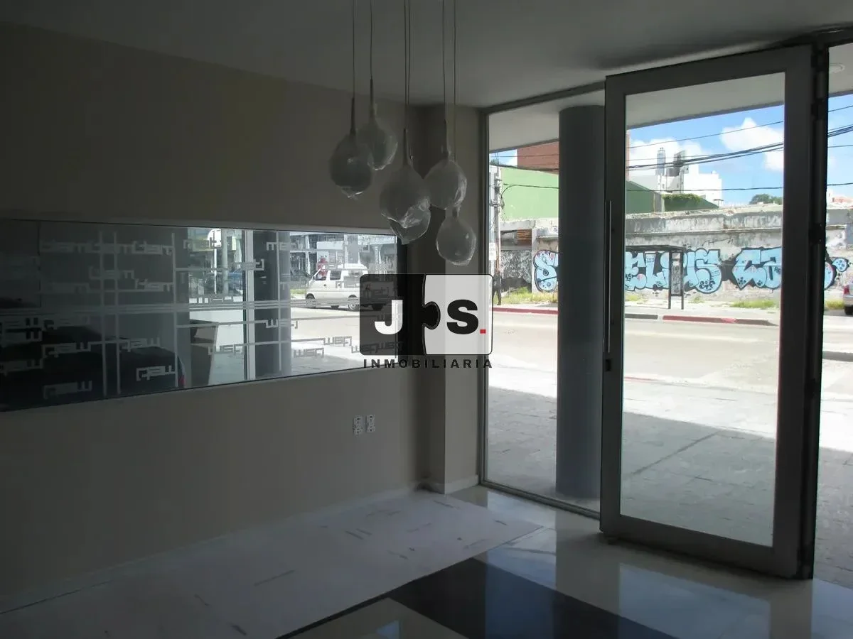 Apartamento en alquiler en La Blanqueada - Imagen 3