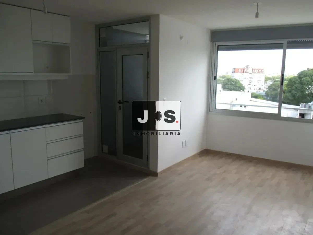 Apartamento en alquiler en La Blanqueada - Imagen 4