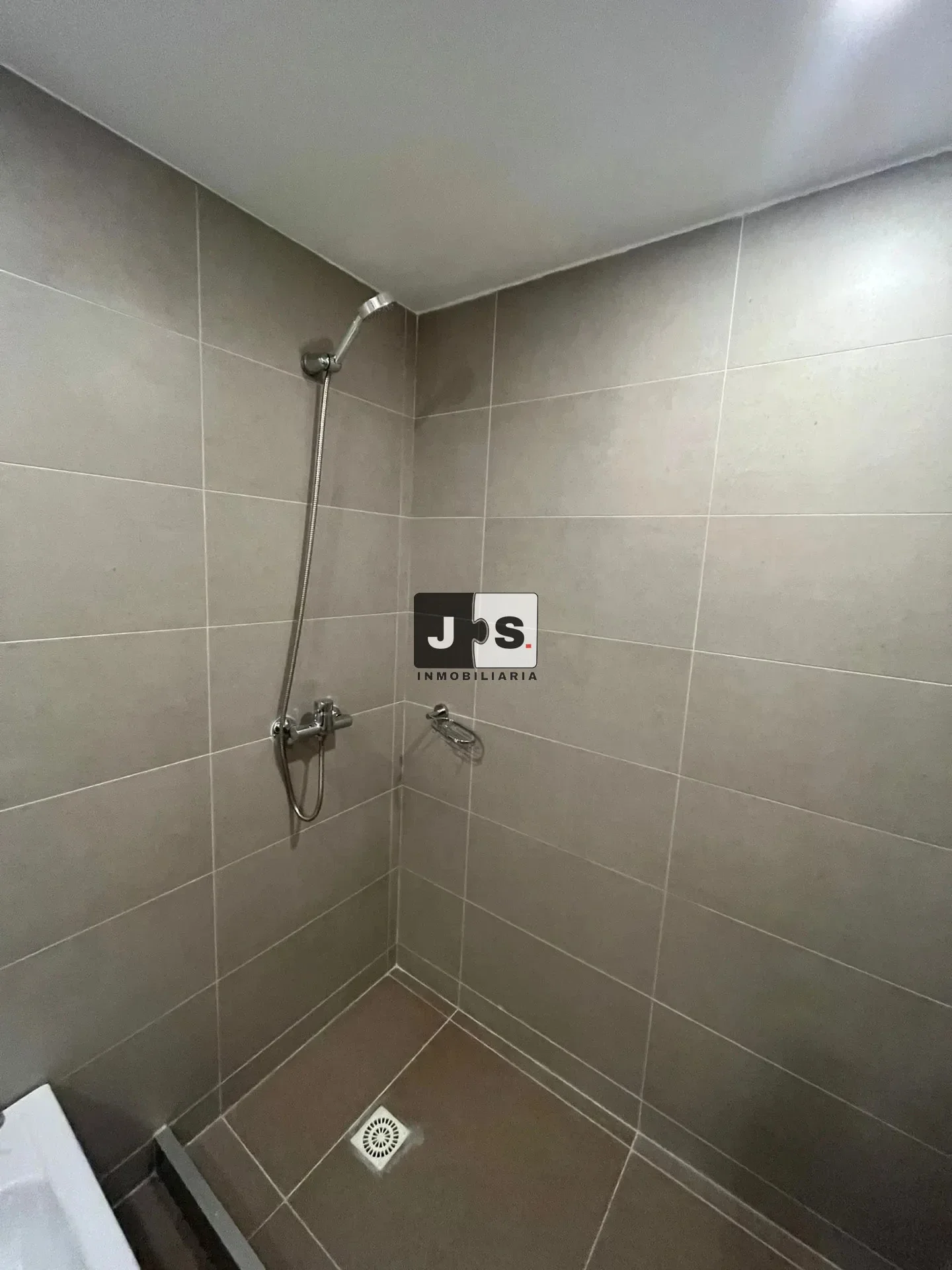 Apartamento en alquiler en Cordón - Imagen 3