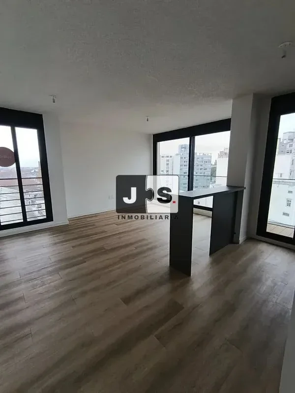 Apartamento en alquiler en Tres Cruces - Imagen 2