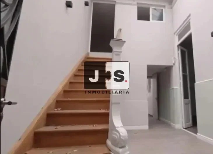 Casa en alquiler c/ cochera en Tres Cruces - Imagen 4
