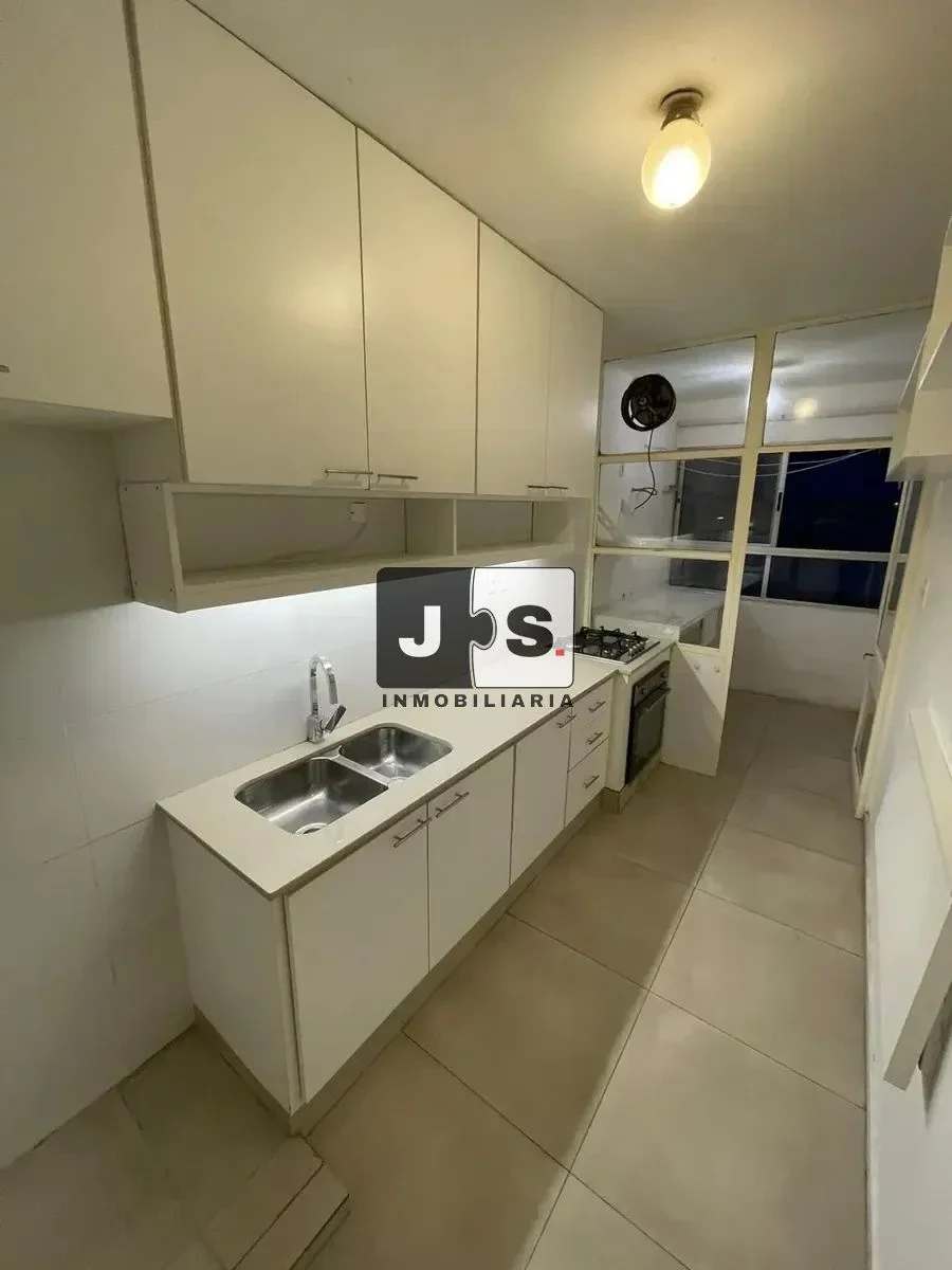 Alquilo Apartamento 2 dormitorios 2 baños Cordón - Imagen 5