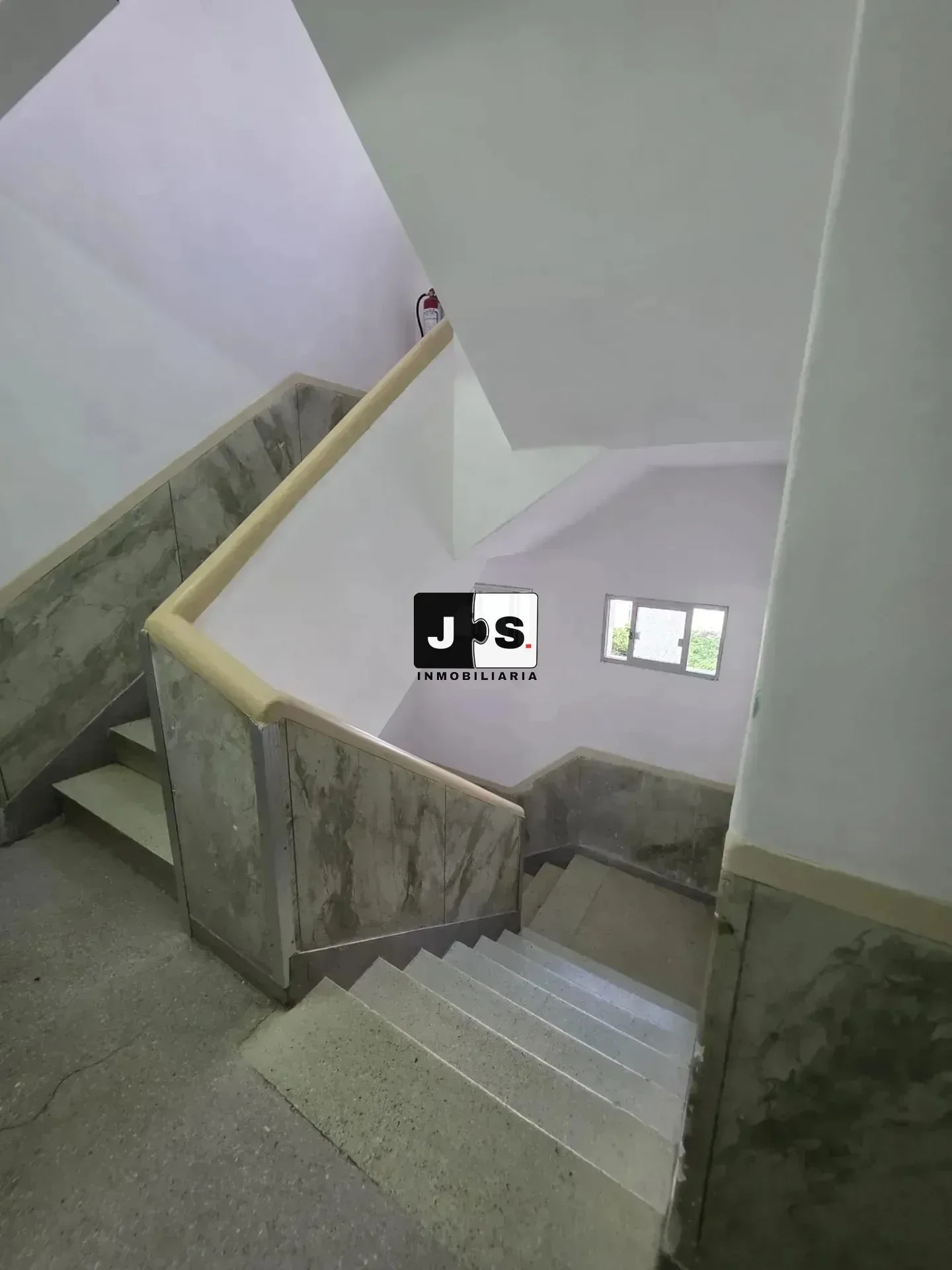 Vendo apartamento 2 dormitorios c/balcon Barrio La Blanqueada - Imagen 3