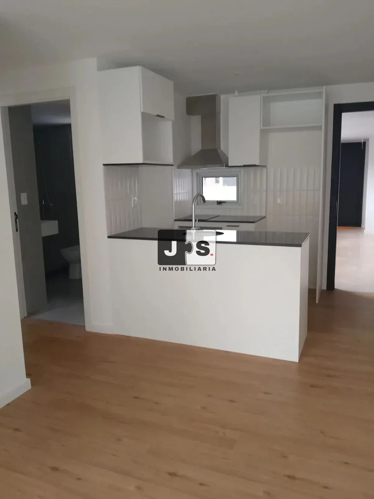 Apartamento en alquiler c/ cochera en Centro - Imagen 3