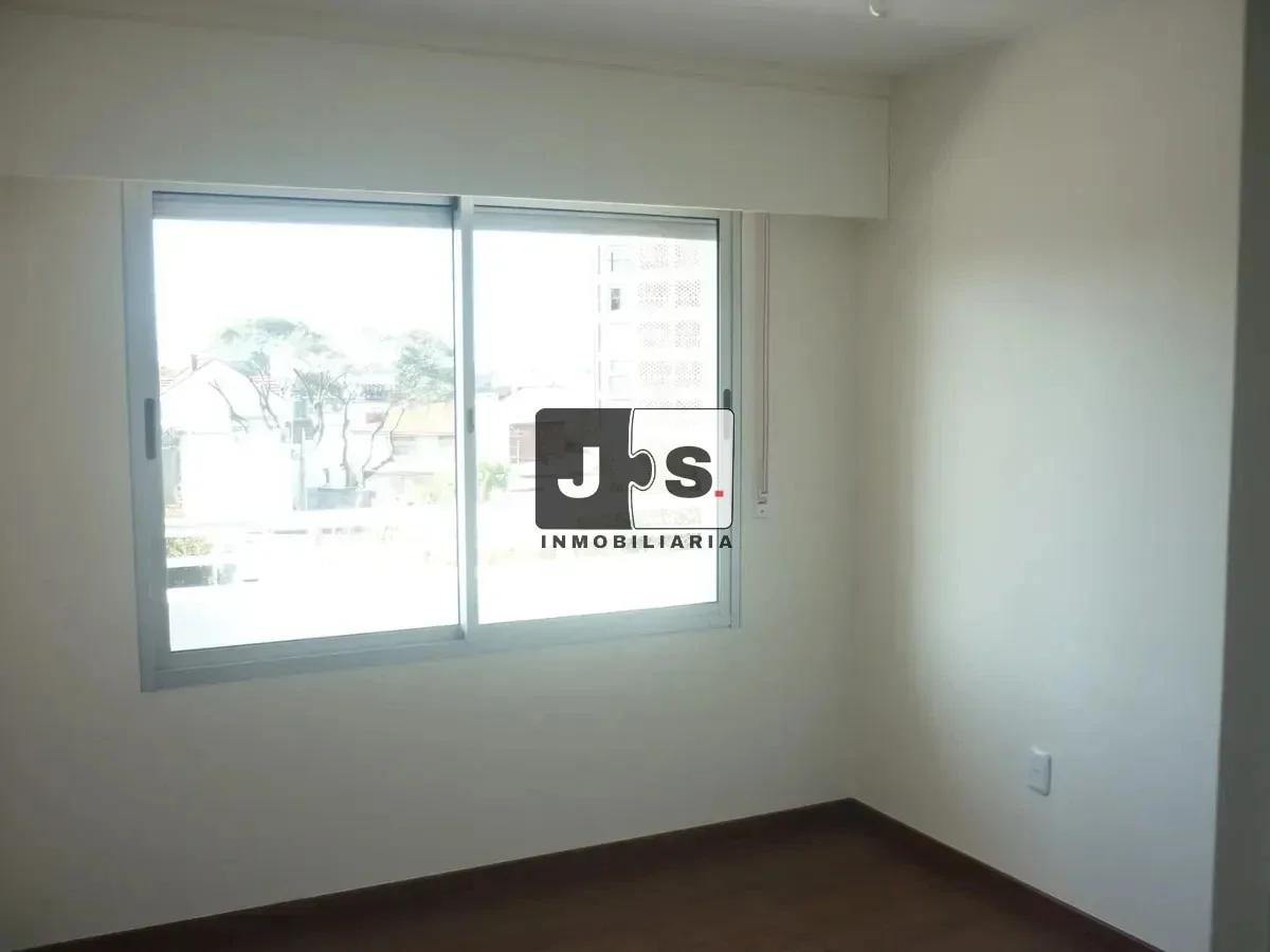 Alquiler de apartamento de 1 dormitorio en Buceo c/cochera - Imagen 4