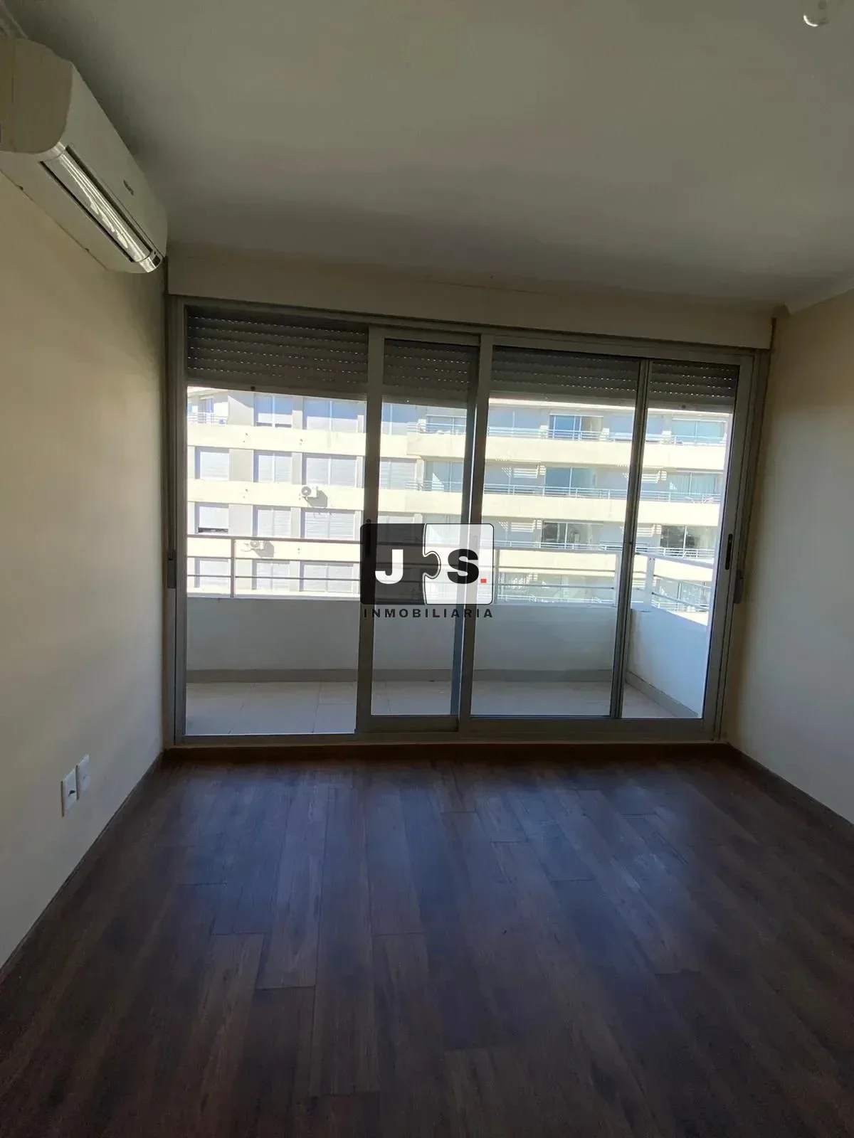 Alquilo Apartamento 3 dormitorios  Parque Batlle con cochera - Imagen 2