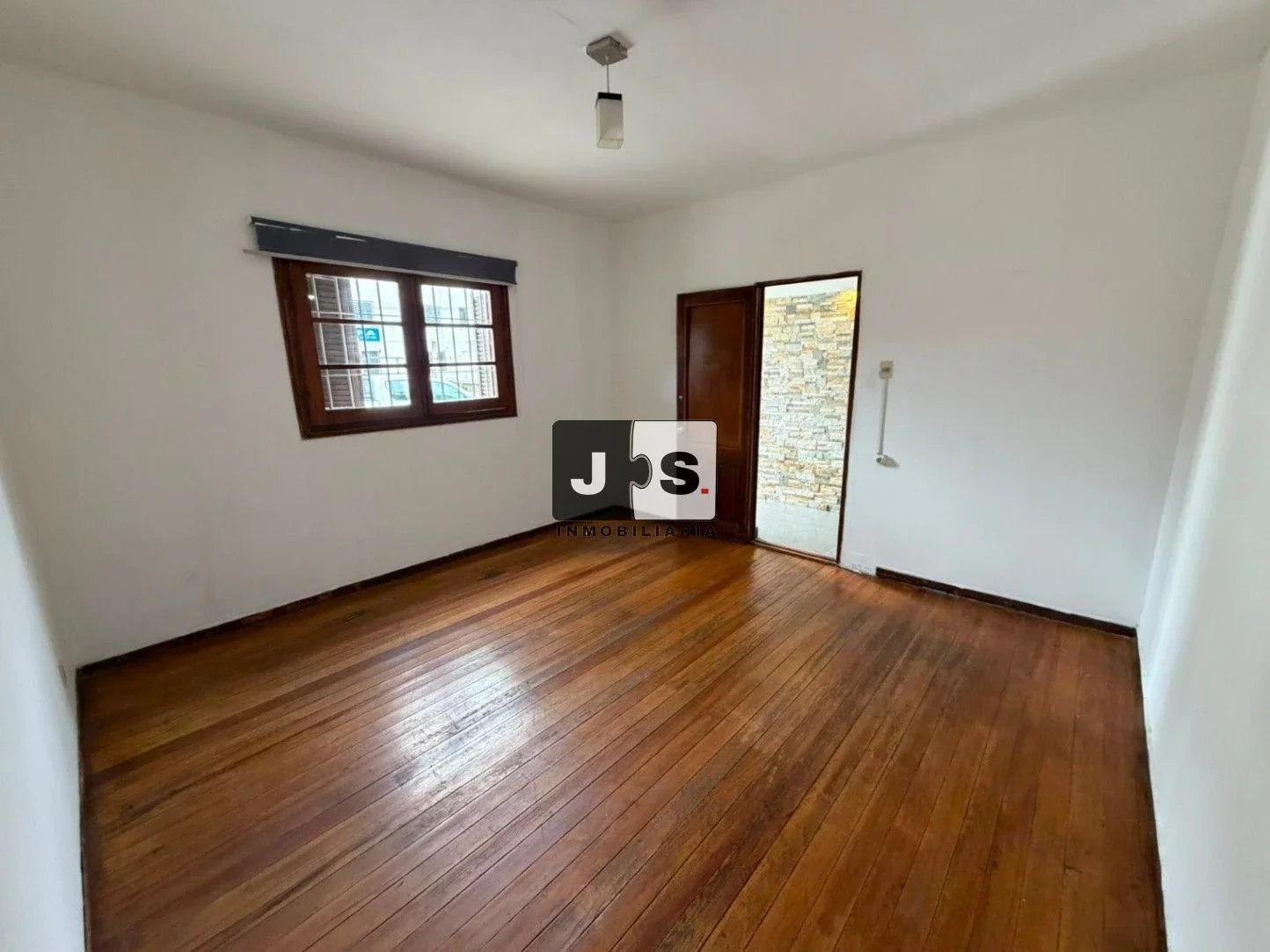 Alquiler de casa de 3 dormitorios en Mercado Modelo - Imagen 4