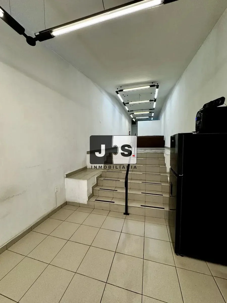 Local Comercial en alquiler ubicado en Centro - Imagen 2