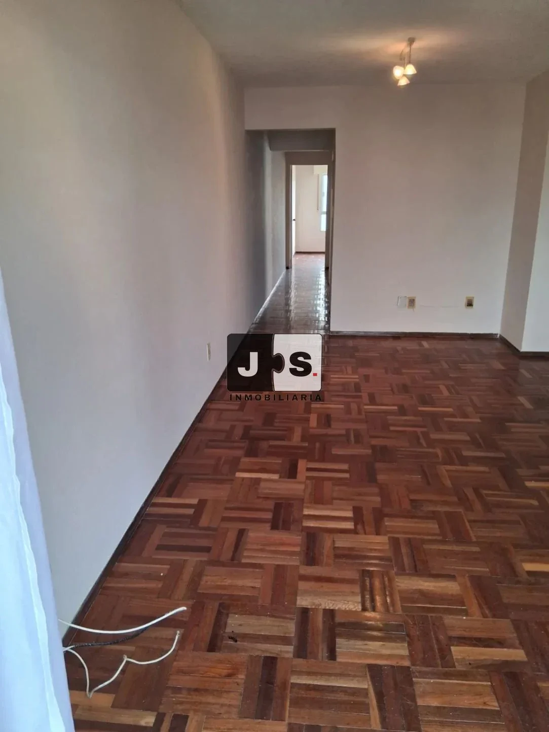 Alquilo apartamento 2 dormitorios c/cochera Barrio Pocitos - Imagen 4