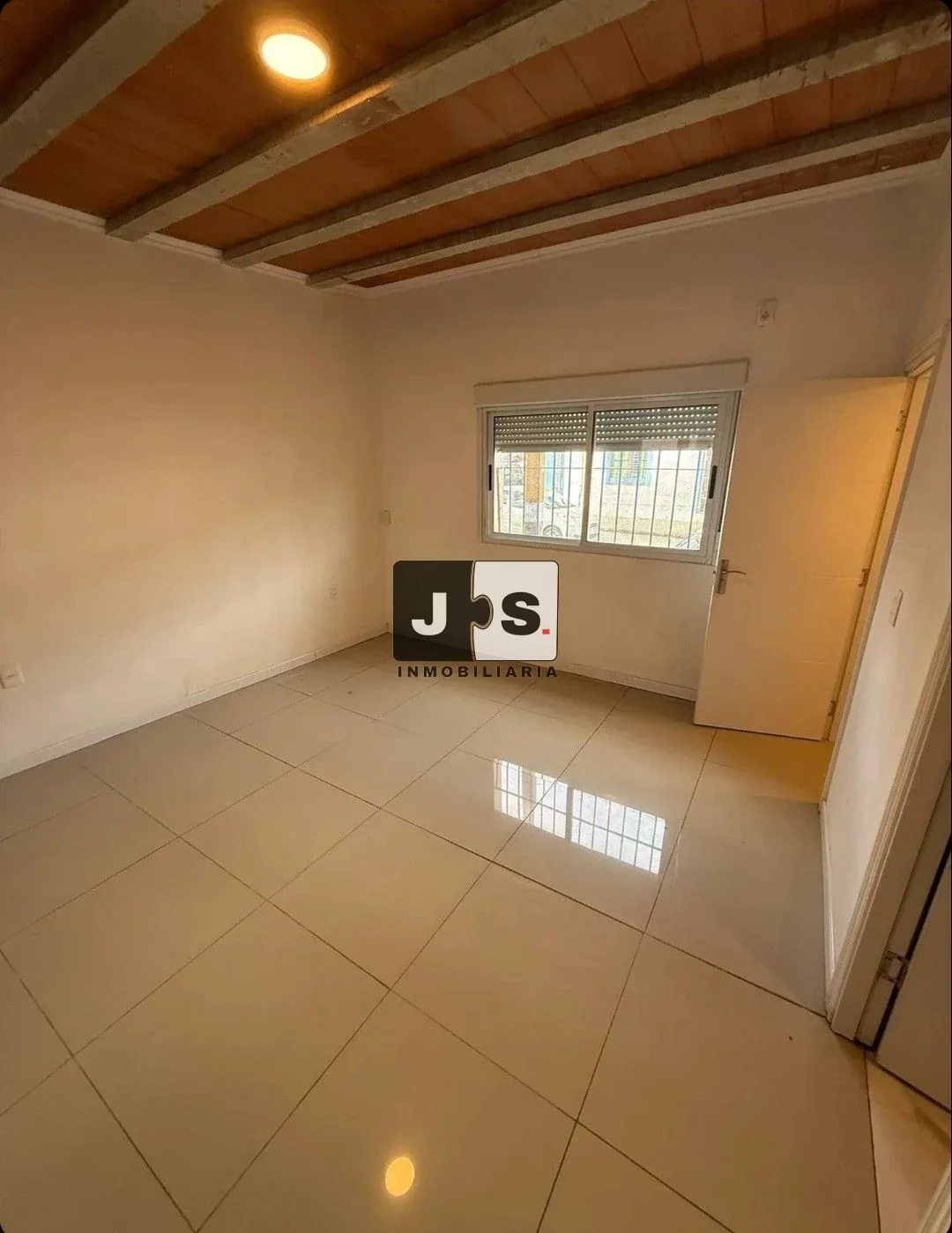 Alquilo apartamento 1 dormitorio c/patio Zona Cordon - Imagen 2