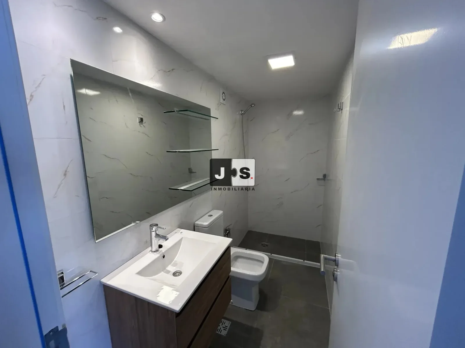 Alquilo Apartamento 1 dormitorio a estrenar Cordón - Imagen 3