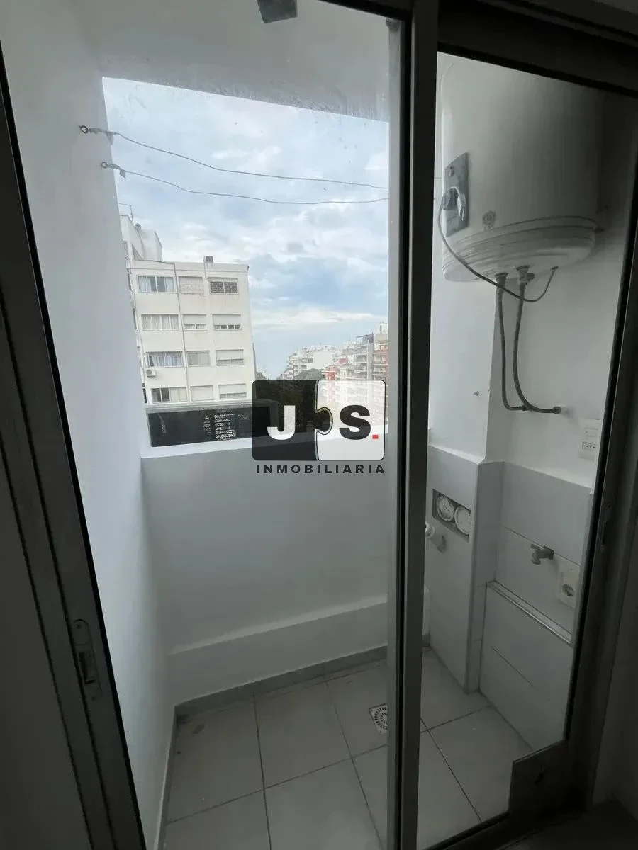Alquilo Apartamento 1 dormitorio con cochera pocitos - Imagen 5