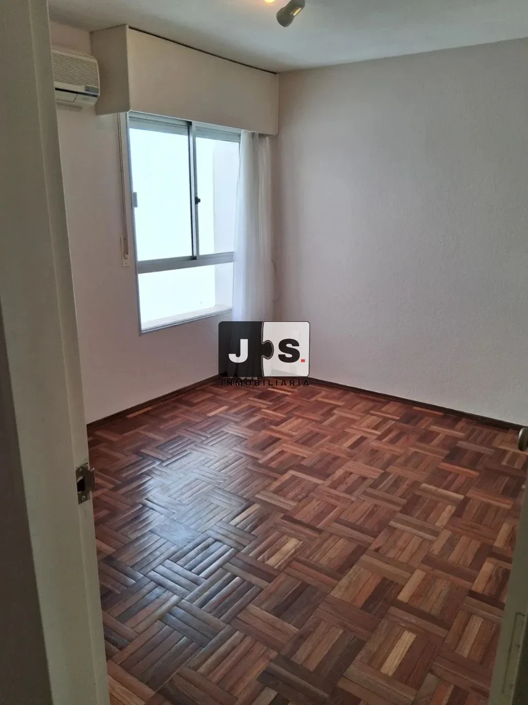 Alquilo apartamento 2 dormitorios c/cochera Barrio Pocitos - Imagen 2