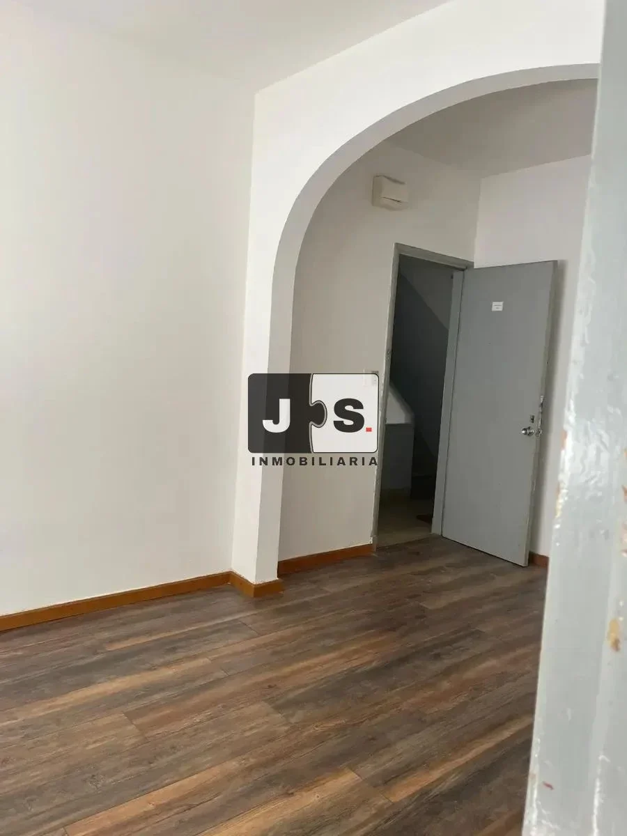 Alquilo Apartamento 1 dormitorio Ciudad Vieja - Imagen 2