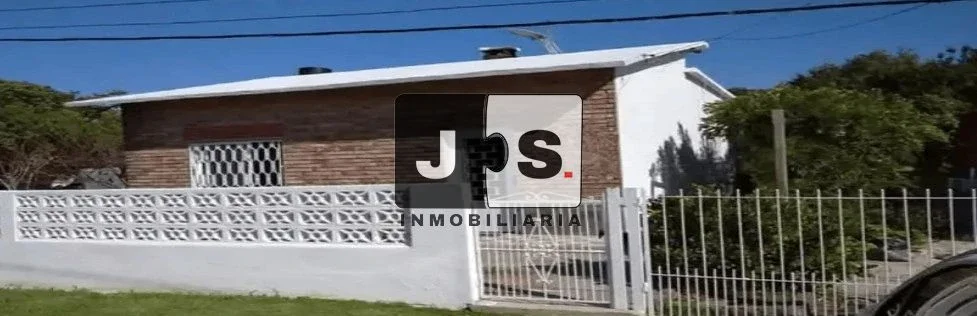 Casa en venta c/ cochera en Progreso - Imagen 1