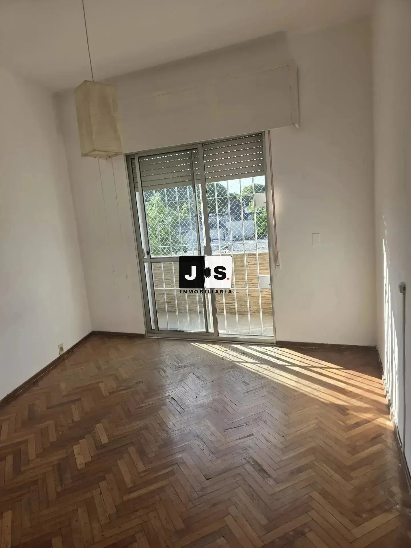 Vendo apartamento 2 dormitorios c/balcon Barrio La Blanqueada - Imagen 2