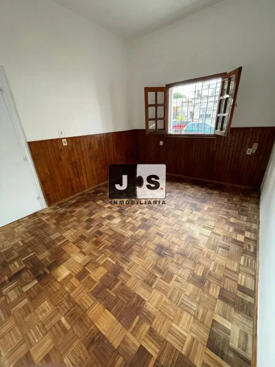 Alquilo Casa 2 dormitorios con patio y parrillero Buceo - Imagen 4