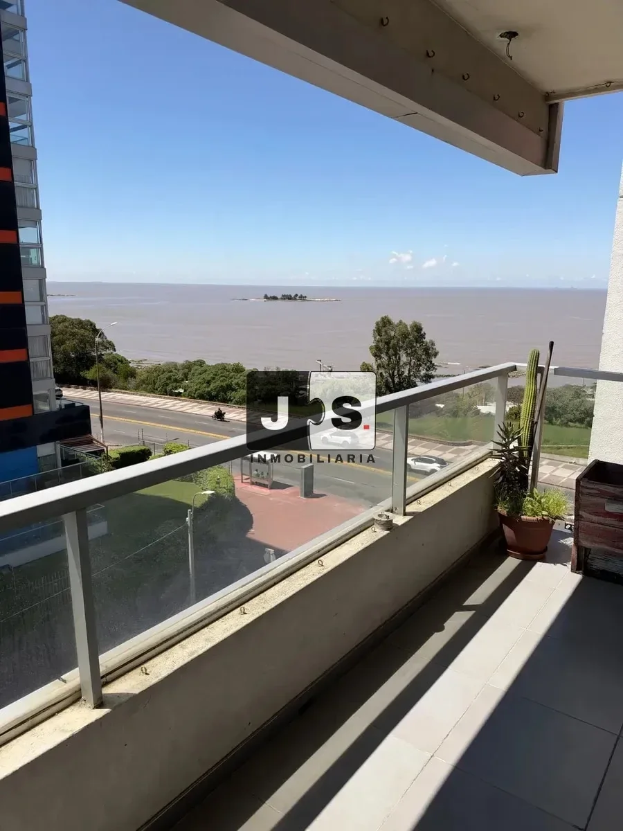 Alquilo apartamento 3 dormitorios c/cochera Barrio Malvin - Imagen 1