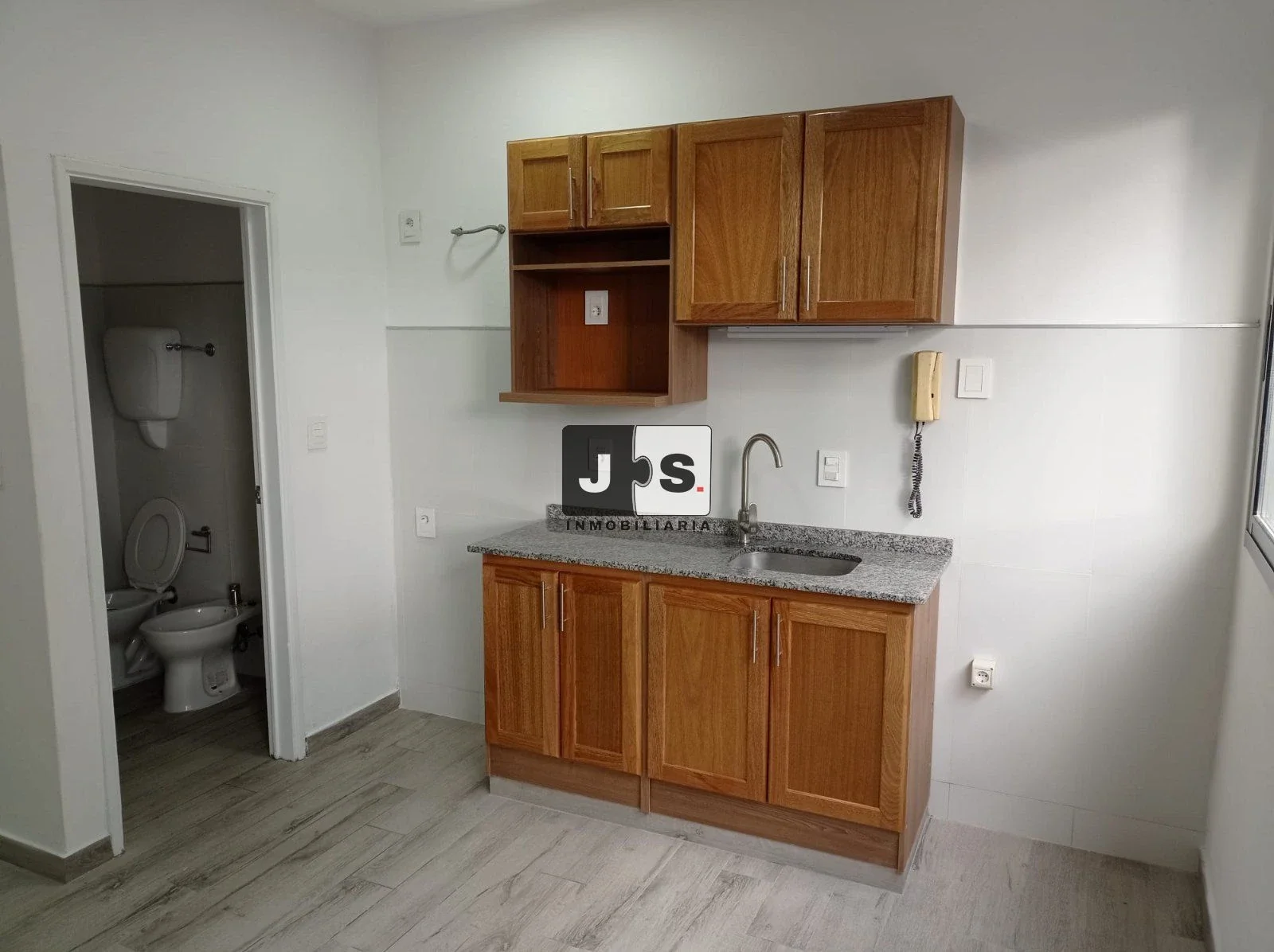 Alquilo Apartamento monoambiente Cordón - Imagen 3