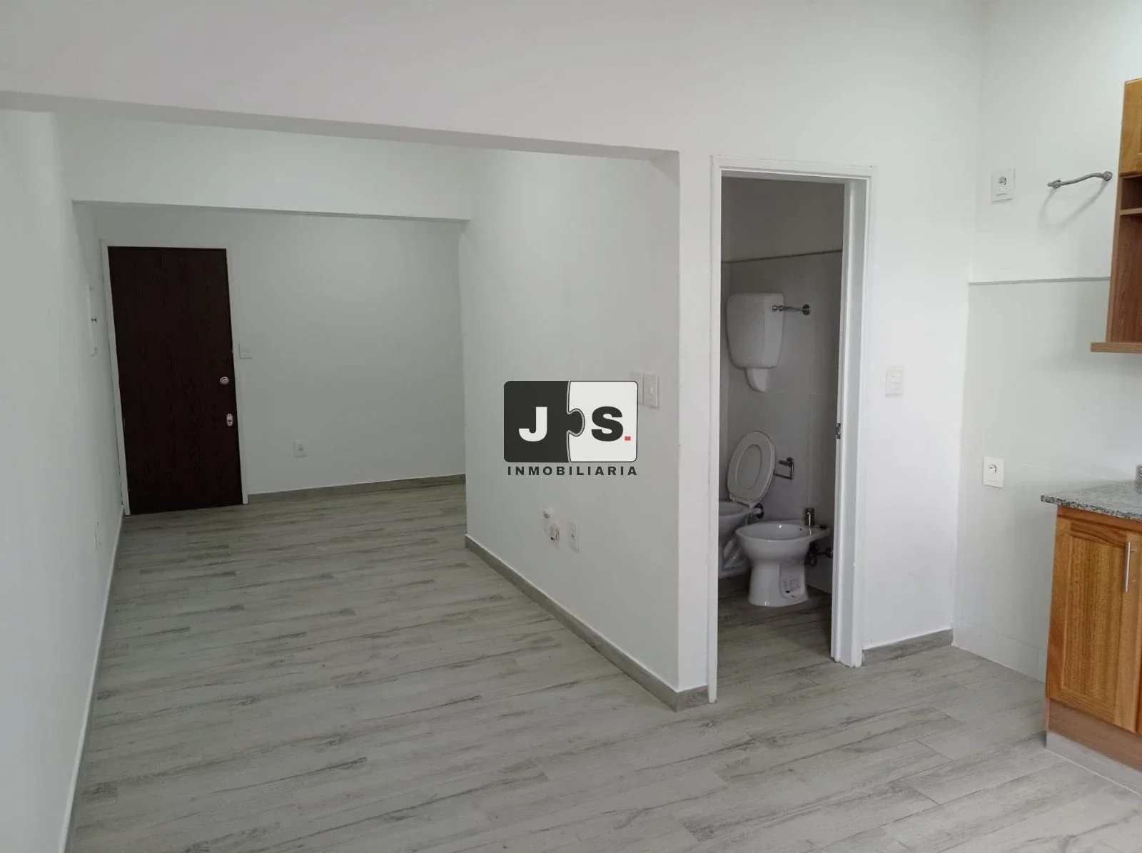 Alquilo Apartamento monoambiente Cordón - Imagen 2