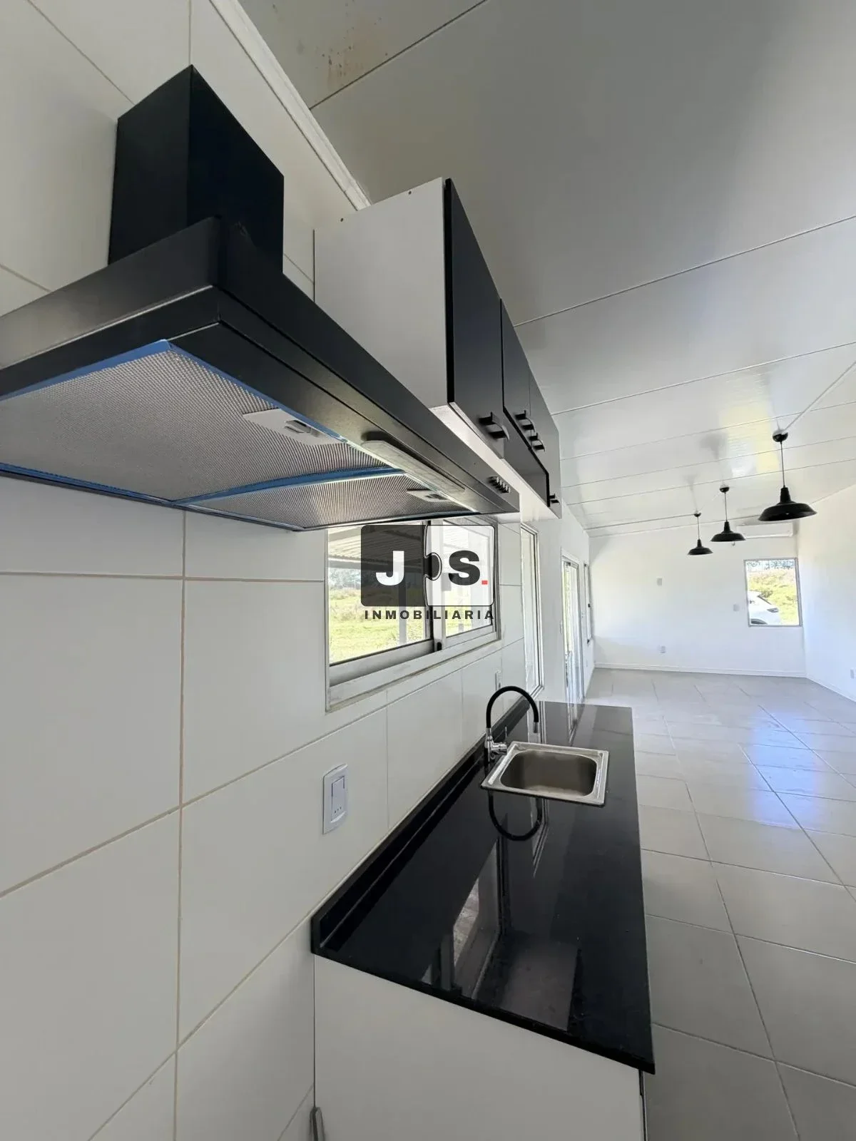 Alquilo Casa 3 dormitorios 3 baños a estrenar con cochera Neptunia - Imagen 4