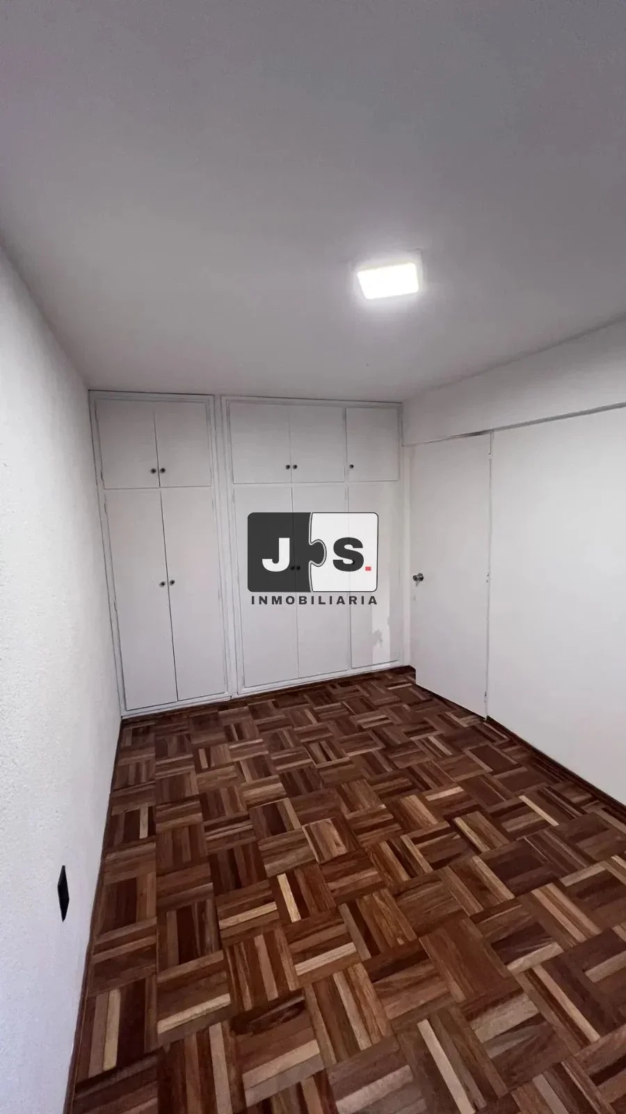 Alquilo Apartamento 3 dormitorio Barrio Centro - Imagen 2