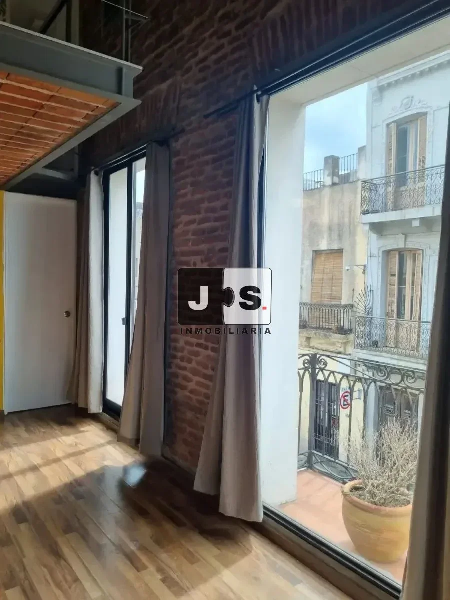Apartamento en venta c/ cochera en Ciudad Vieja - Imagen 4