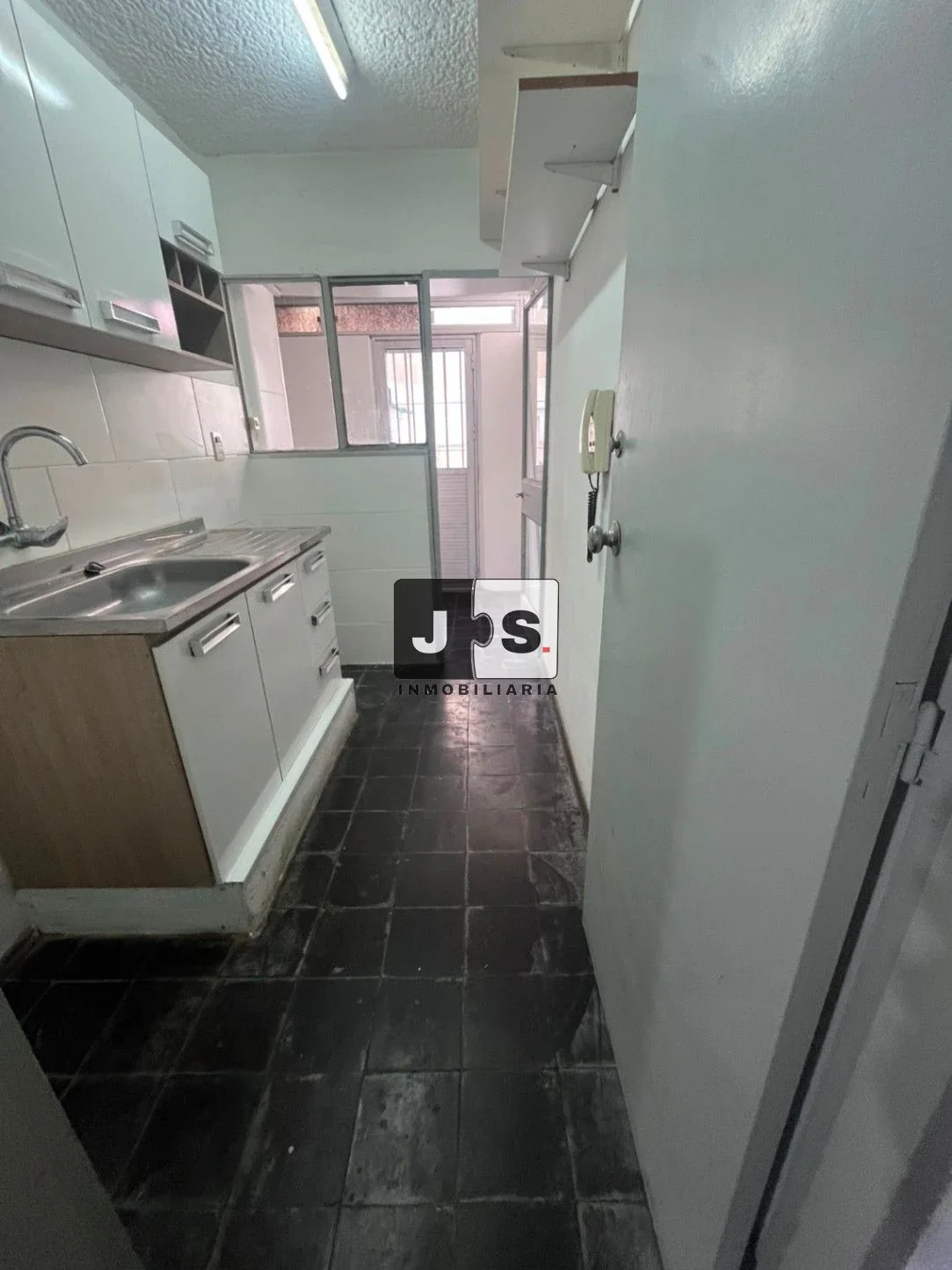 Alquilo Apartamento 1 dormitorio con patio en el Centro - Imagen 5