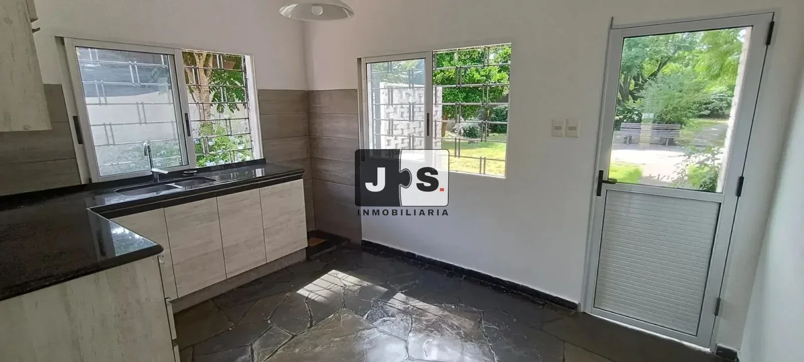 Casa en alquiler c/ cochera en Carrasco Norte - Imagen 5