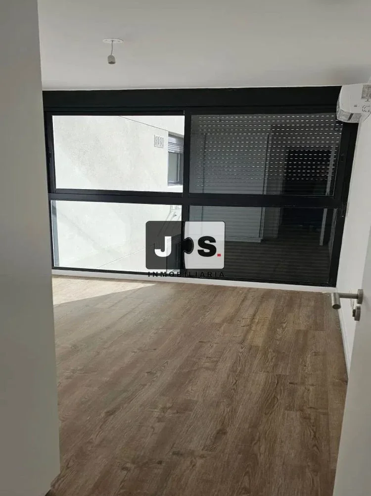 Apartamento en alquiler en Centro - Imagen 2