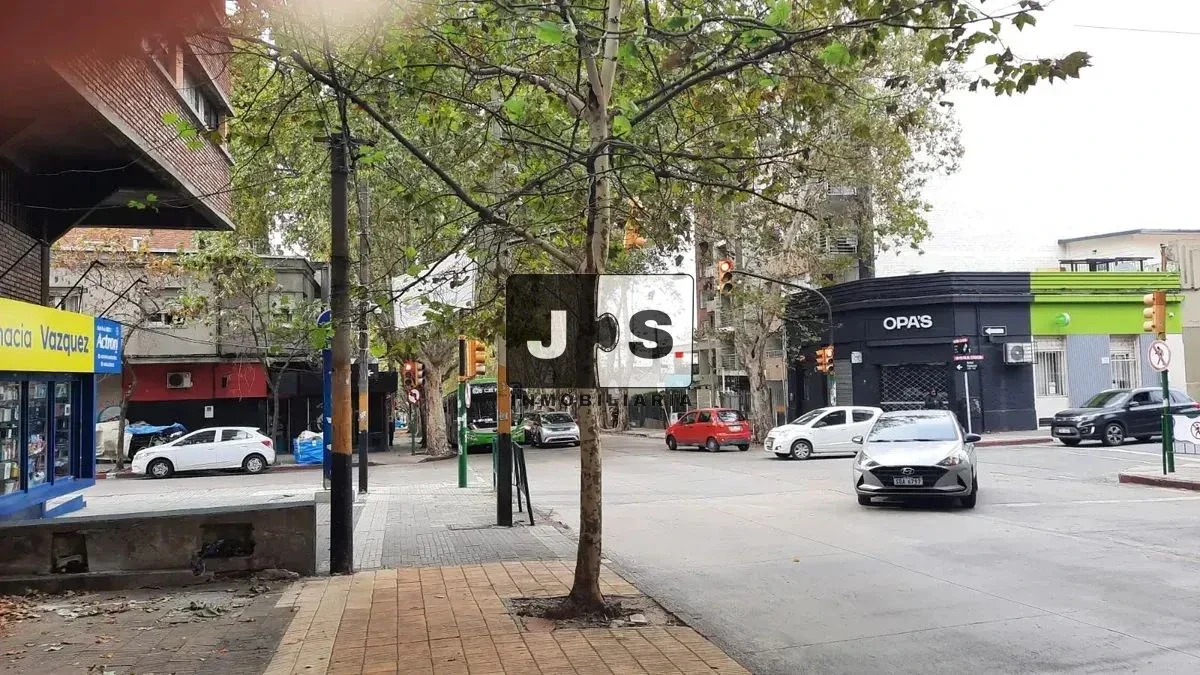 Local Comercial en alquiler ubicado en Parque Batlle - Imagen 4