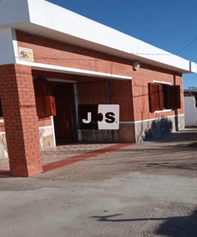 Casa en alquiler c/ cochera en Las Piedras - Imagen 2