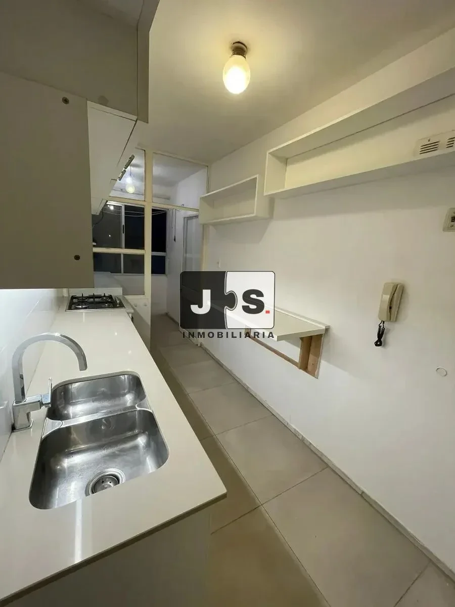 Alquilo Apartamento 2 dormitorios 2 baños Cordón - Imagen 4