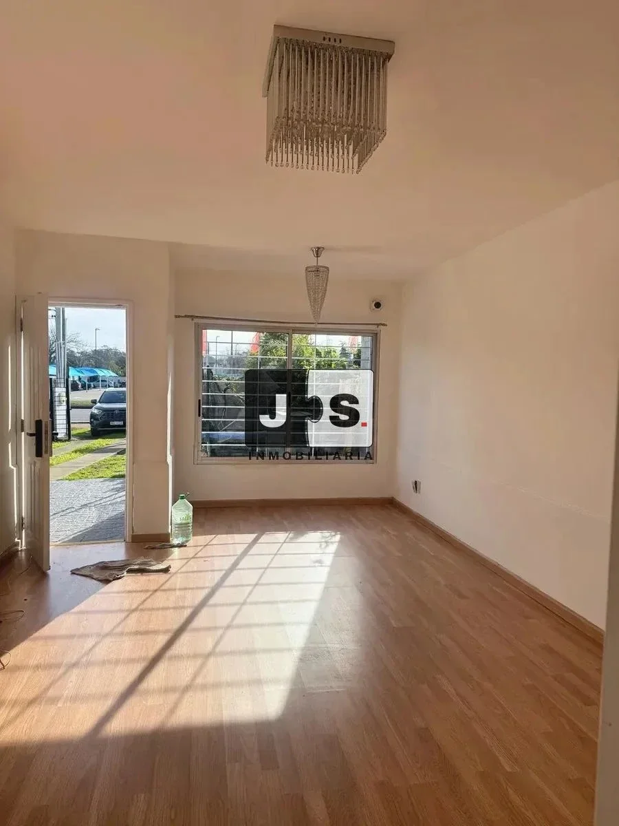 Alquiler de casa de 3 dormitorios en Barra de Carrasco con cochera - Imagen 4