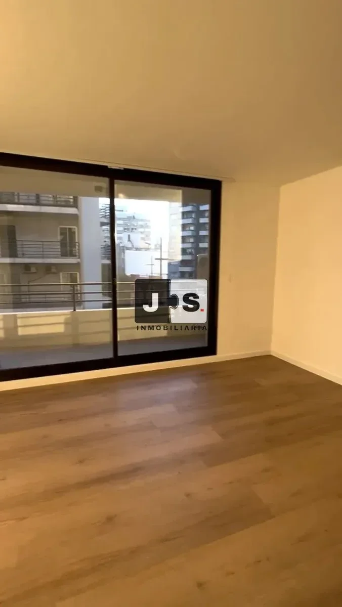 Apartamento en alquiler en Tres Cruces - Imagen 3