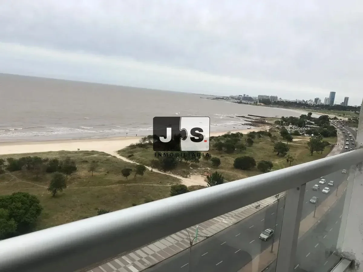 Apartamento en alquiler c/ cochera en Malvin - Imagen 3