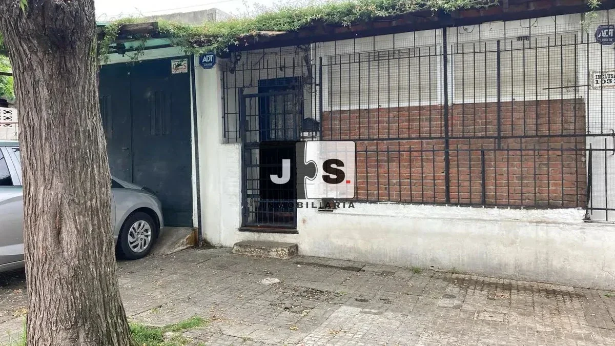 Casa en venta c/ cochera en La Teja - Imagen 1
