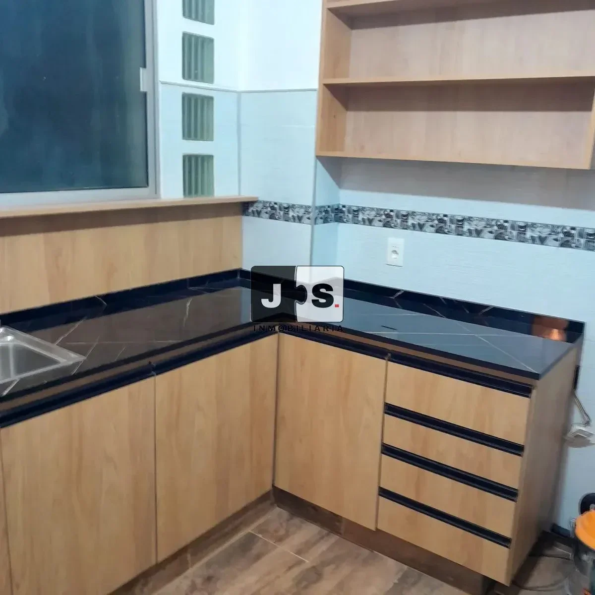 Alquilo apartamento 3 dormitorios Barrio Centro - Imagen 2