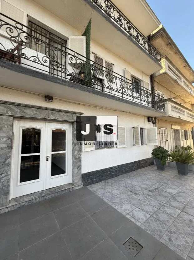 Alquilo apartamento 2 dormitorios Barrio La Blanqueada - Imagen 1